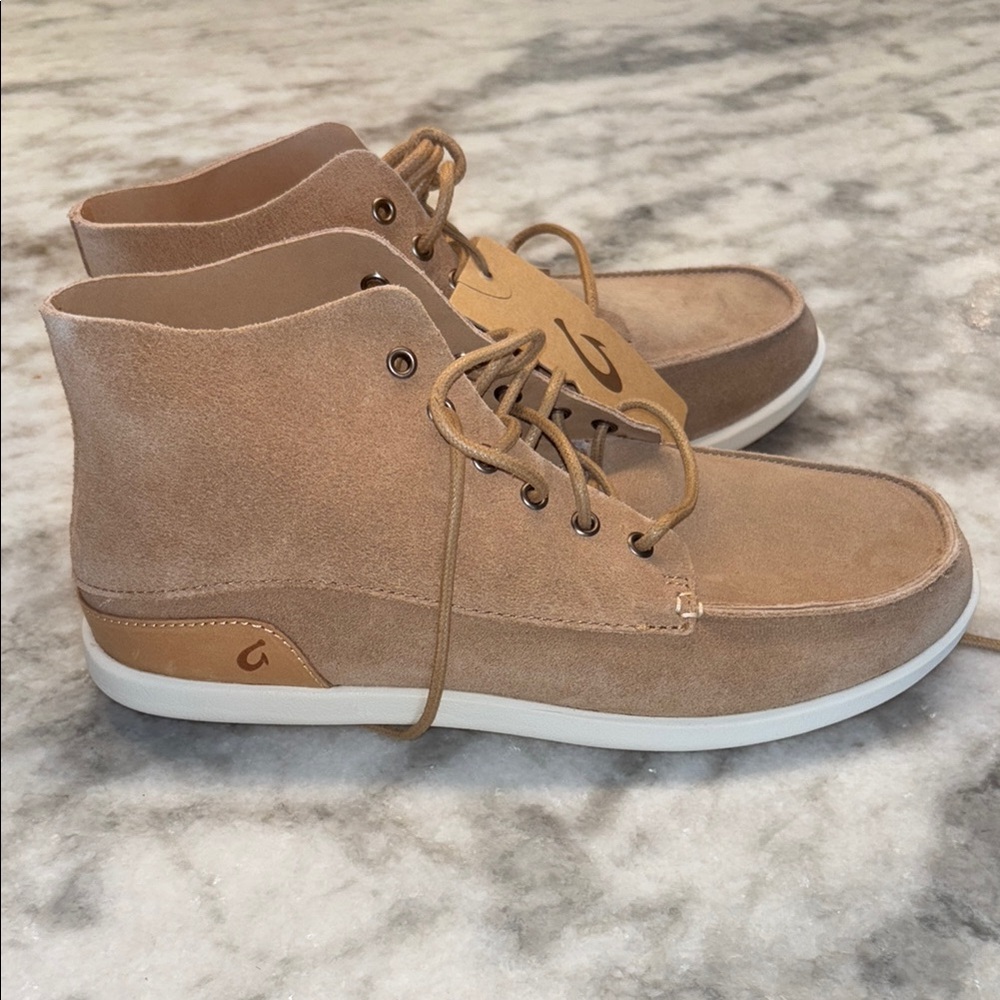NWT Olukai Nalukai Kala boot sz 9 (42EU) sand/bone leather no box